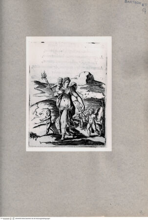 Vorderseite von  [http://creativecommons.org/publicdomain/mark/1.0/] Frau mit drei Kindern und dem angeleinten Amor - , bh094595. Foto.