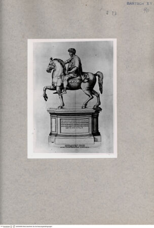 Vorderseite von  [http://creativecommons.org/publicdomain/mark/1.0/] Reiterstatue Marc Aurels - , bh094985. Foto.