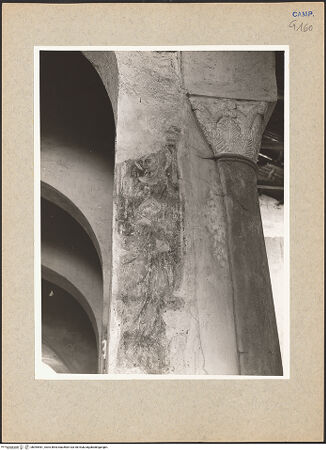 Vorderseite von Hutzel, Max [https://www.deutsche-digitale-bibliothek.de/content/lizenzen/rv-ez/] San Salvatore Maggiore a Corte - Rechte Arkade, vierter Pfeiler, bh095481_recto. Foto: Hutzel, Max.