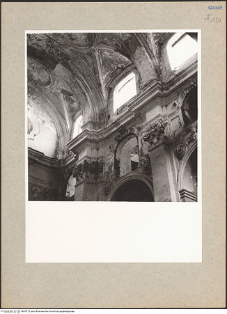 Vorderseite von Hutzel, Max [https://www.deutsche-digitale-bibliothek.de/content/lizenzen/rv-ez/] Santa Placida - Innenansicht und Gewölbe vor der Restaurierung, bh095513_recto. Foto: Hutzel, Max.