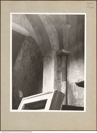 Vorderseite von Bibliotheca Hertziana [https://www.deutsche-digitale-bibliothek.de/content/lizenzen/rv-fz/] San Salvatore Maggiore a CorteLinkes Seitenschiff - Erstes Joch, bh095793_recto. Foto: Hutzel, Max.