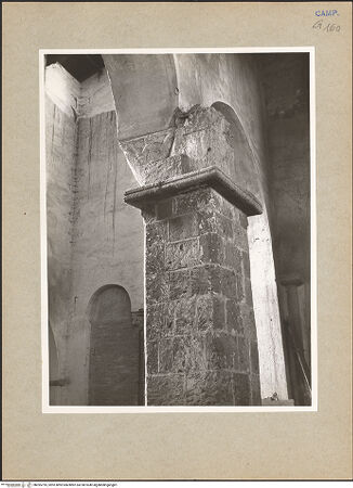 Vorderseite von Bibliotheca Hertziana [https://www.deutsche-digitale-bibliothek.de/content/lizenzen/rv-fz/] San Salvatore Maggiore a Corte - Linke Arkade, erster Pfeiler, bh095795_recto. Foto: Hutzel, Max.