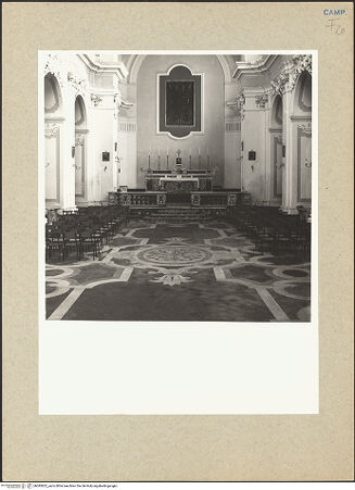 Vorderseite von Hutzel, Max [https://www.deutsche-digitale-bibliothek.de/content/lizenzen/rv-ez/] Seminario - Blick nach dem Altar, bh095822_recto. Foto: Hutzel, Max.