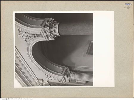 Vorderseite von Hutzel, Max [https://www.deutsche-digitale-bibliothek.de/content/lizenzen/rv-ez/] Chiesa dei Cappuccini (ex Chiesa dei Gesuiti) - Rechte Arkade, Detail, bh095847_recto. Foto: Hutzel, Max.