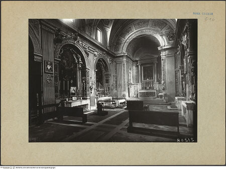 Vorderseite von ICCD [https://www.deutsche-digitale-bibliothek.de/content/lizenzen/rv-ez/] Santa Lucia in Selci - Innenansicht zum Altar, bh095994_recto. Foto.