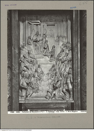 Vorderseite von Alinari [https://rightsstatements.org/page/CNE/1.0/] Grabmal Pius' V.Der Papst überreicht Marcantonio Colonna das Banner Christi - , bh096278_recto. Foto.