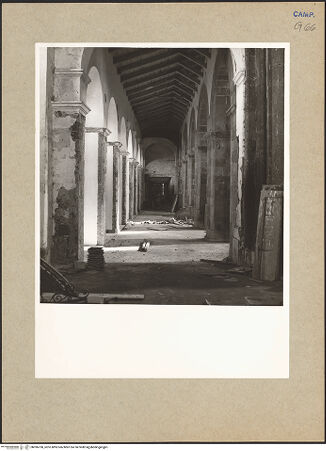 Vorderseite von Hutzel, Max [https://www.deutsche-digitale-bibliothek.de/content/lizenzen/rv-ez/] Santa CaterinaRechtes Seitenschiff - Blick zur Innenfassade, bh096768_recto. Foto: Hutzel, Max.