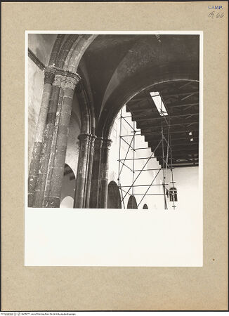 Vorderseite von Hutzel, Max [https://www.deutsche-digitale-bibliothek.de/content/lizenzen/rv-ez/] Santa Caterina - Blick von der Hauptkapelle, bh096771_recto. Foto: Hutzel, Max.