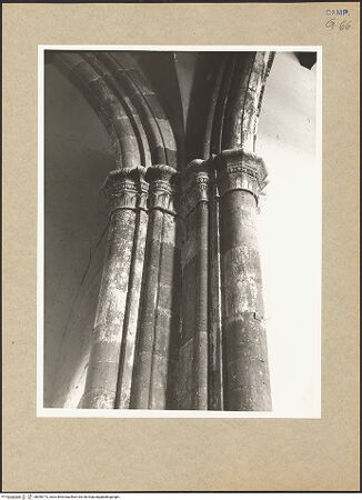 Vorderseite von Hutzel, Max [https://www.deutsche-digitale-bibliothek.de/content/lizenzen/rv-ez/] Santa Caterina - Rechter Pfeiler zwischen der Vierung und dem Mittelschiff, bh096773_recto. Foto: Hutzel, Max.