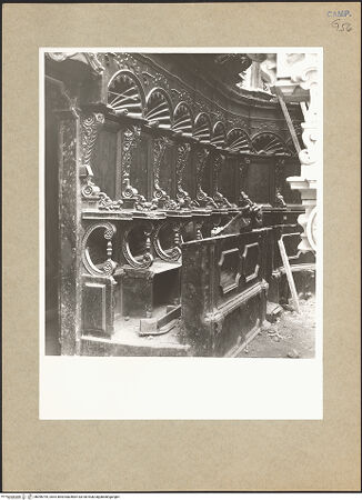 Vorderseite von Hutzel, Max [https://www.deutsche-digitale-bibliothek.de/content/lizenzen/rv-ez/] Chorgestühl - Teilansicht, bh096794_recto. Foto: Hutzel, Max.