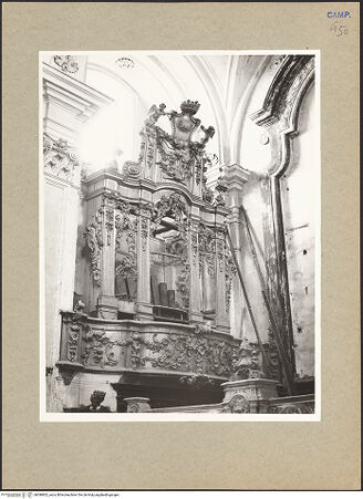 Vorderseite von Hutzel, Max [https://www.deutsche-digitale-bibliothek.de/content/lizenzen/rv-ez/] Chiesa dell'Annunciata - Blick in das Presbyterium mit einen Orgel, bh096802_recto. Foto: Hutzel, Max.