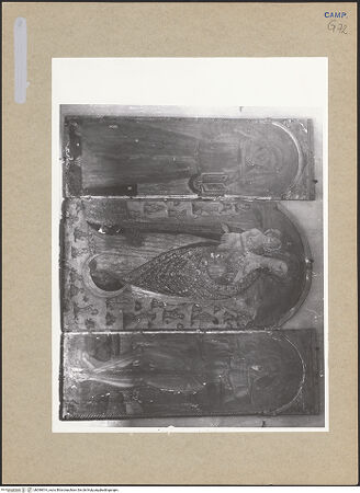 Vorderseite von Hutzel, Max [https://www.deutsche-digitale-bibliothek.de/content/lizenzen/rv-ez/] Triptychon mit der Madonna delle Grazie - Gesamtansicht, bh096814_recto. Foto: Hutzel, Max.