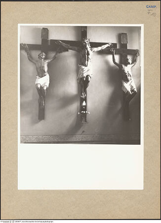 Vorderseite von Hutzel, Max [https://www.deutsche-digitale-bibliothek.de/content/lizenzen/rv-ez/] Kreuzigungsgruppe - Gesamtansicht, bh096971_recto. Foto: Hutzel, Max.