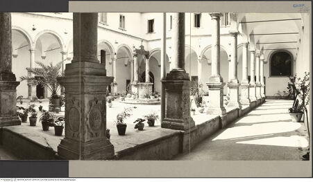 Vorderseite von Hutzel, Max [https://www.deutsche-digitale-bibliothek.de/content/lizenzen/rv-ez/] Santa Caterina - Teilansicht, bh097430_bh097431_bh097432_recto. Foto: Hutzel, Max.