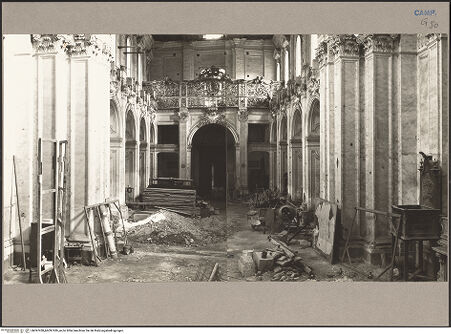 Vorderseite von Hutzel, Max [https://www.deutsche-digitale-bibliothek.de/content/lizenzen/rv-ez/] Chiesa dell'Annunciata - Blick nach der Innenfassade, bh097438_bh097439_recto. Foto: Hutzel, Max.