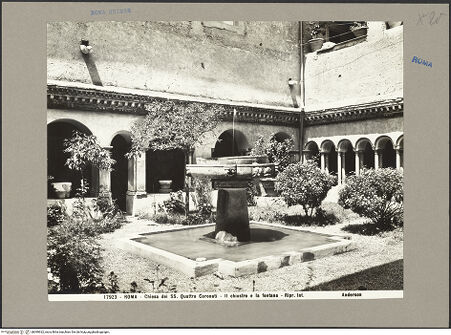 Vorderseite von Alinari [https://www.deutsche-digitale-bibliothek.de/content/lizenzen/rv-ez/] Brunnen mit Löwenmasken - Ansicht des Brunnens vor der Restauierung des Kreuzgangs, bh099922_recto. Foto.