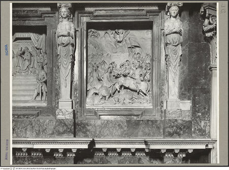 Vorderseite von ICCD [https://rightsstatements.org/page/CNE/1.0/] Grabmal Pius' V.Sieg des Conte Mario Sforza di Santa Fiore über die Hugenotten - , bh100064_recto. Foto.