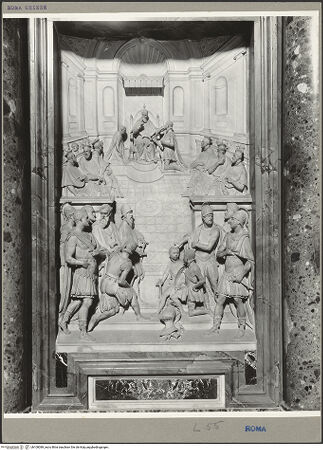 Vorderseite von ICCD [https://rightsstatements.org/page/CNE/1.0/] Grabmal Pius' V.Mario Sforza wird vom Papst zum Capitano Generale ernannt - , bh100089_recto. Foto.