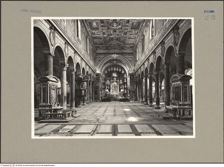 Vorderseite von ICCD [https://www.deutsche-digitale-bibliothek.de/content/lizenzen/rv-ez/] Santa Maria in Aracoeli - Blick nach Osten, bh100538_recto. Foto.