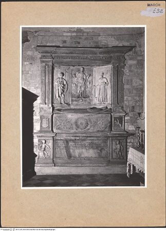 Vorderseite von ICCD [https://www.deutsche-digitale-bibliothek.de/content/lizenzen/rv-ez/] Grabmal des Seligen Girolamo Giannelli (Ginelli) - Gesamtansicht, bh101209_recto. Foto.