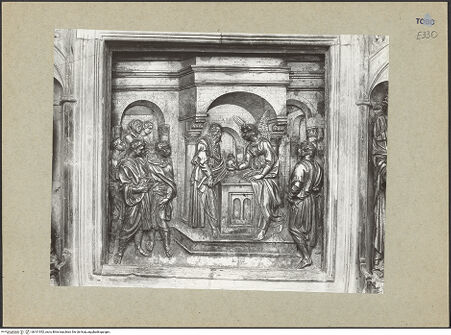 Vorderseite von Grassi (Siena) [https://www.deutsche-digitale-bibliothek.de/content/lizenzen/rv-ez/] TaufbrunnenSzenen aus dem Leben des Zacharias und Johannes des TäufersVerkündigung der Geburt Johannes des Täufers an Zacharias - Gesamtansicht, bh101352_recto. Foto.