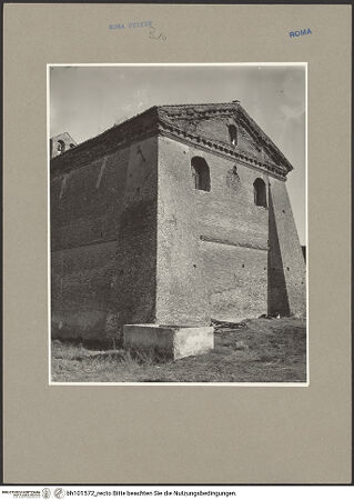 Vorderseite von ICCD [https://www.deutsche-digitale-bibliothek.de/content/lizenzen/rv-fz/] Sant'Urbano alla Caffarella - Nordwestseite, bh101572_recto. Foto.