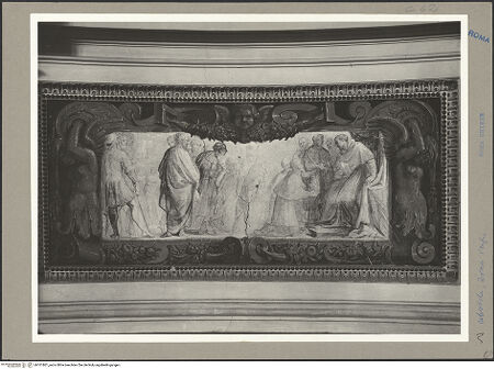 Vorderseite von ICCD [https://www.deutsche-digitale-bibliothek.de/content/lizenzen/rv-ez/] Freskenzyklus im ChorGrisaillemalereien mit Szenen aus der Geschichte der Kirche SS. Quattro CoronatiDer Titelkardinal von SS. Quattro Coronati (später Leo IV.) erfährt von seiner Ernennung zum Papst - Gesamtansicht, bh101801_recto. Foto.