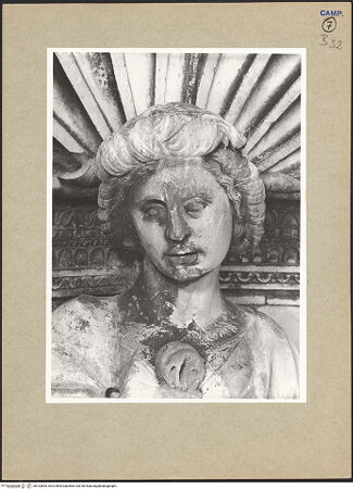 Vorderseite von ICCD [https://www.deutsche-digitale-bibliothek.de/content/lizenzen/rv-ez/] Triumphbogen Alfonsos VJustitia - Detail: Kopf, bh102894_recto. Foto.