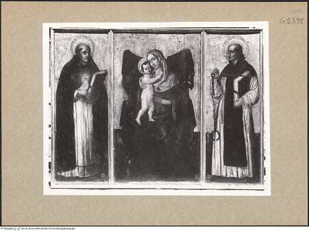 Vorderseite von ICCD [https://www.deutsche-digitale-bibliothek.de/content/lizenzen/rv-ez/] Madonna zwischen den heiligen Thomas von Aquin und Leonardus. Lünette: Gnadenstuhl zwischen den heiligen Sebastian und Nikolas - Gesamtansicht, bh103100_recto. Foto.