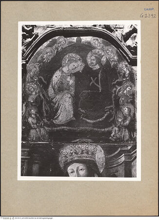 Vorderseite von ICCD [https://www.deutsche-digitale-bibliothek.de/content/lizenzen/rv-ez/] Madonna zwischen Heiligen, Verkündigung und Marienkrönung - Detail: Marienkrönung, bh103107_recto. Foto.