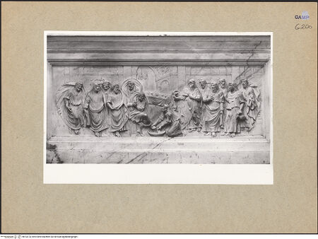 Vorderseite von ICCD [https://www.deutsche-digitale-bibliothek.de/content/lizenzen/rv-ez/] Hauptaltar - Detail: Antependium (Christus wäscht die Füße des Petrus), bh103123_recto. Foto.