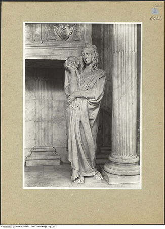 Vorderseite von ICCD [https://www.deutsche-digitale-bibliothek.de/content/lizenzen/rv-ez/] Grabmal des Kardinals Rinaldo Brancaccio (gest. 1427)Karyatiden und Säulen - Rechte Karyatide, bh103158_recto. Foto.