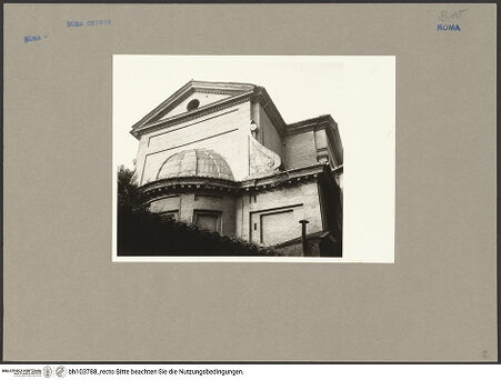 Vorderseite von unbekannt [https://www.deutsche-digitale-bibliothek.de/content/lizenzen/rv-ez/] Sant'Atanasio dei Greci - Westseite der Kirche, bh103788_recto. Foto.