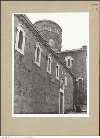 Vorderseite von Bibliotheca Hertziana [https://www.deutsche-digitale-bibliothek.de/content/lizenzen/rv-fz/] DuomoSüdfassade - Seitenansicht von Südwesten, bh103890_recto. Foto: Lehmann-Brockhaus, Otto.