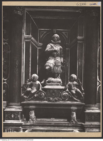 Vorderseite von ICCD [https://www.deutsche-digitale-bibliothek.de/content/lizenzen/rv-ez/] Grabmal des Antonio Firrao - Gesamtansicht, bh103960_recto. Foto.