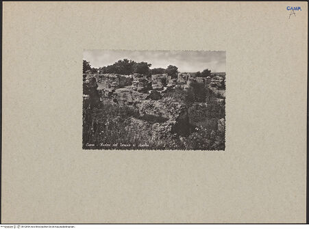 Vorderseite von unbekannt [https://www.deutsche-digitale-bibliothek.de/content/lizenzen/rv-ez/] Tempio di Apollo - Gesamtansicht, bh103999_recto. Foto.