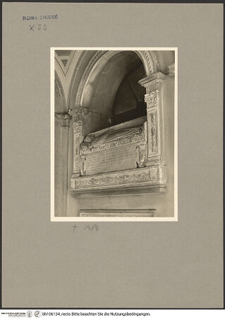 Vorderseite von Hutzel, Max [https://www.deutsche-digitale-bibliothek.de/content/lizenzen/rv-ez/] Grabmal des Gonzalo de Veteta (+1484), Botschafter der katholischen Könige - Gesamt, von der Seite, bh106134_recto. Foto: Hutzel, Max.