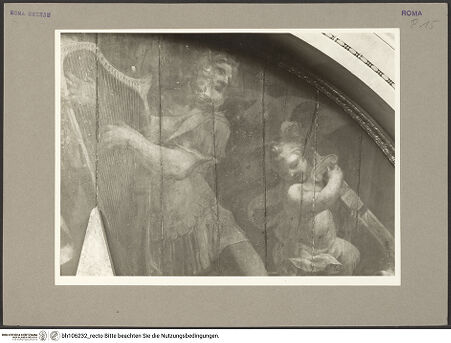 Vorderseite von Hutzel, Max [https://www.deutsche-digitale-bibliothek.de/content/lizenzen/rv-fz/] Königliche und priesterliche Vorfahren Mariens und Christilinke Lünette: König David - Detail, bh106232_recto. Foto: Hutzel, Max.