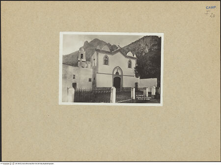 Vorderseite von unbekannt [https://www.deutsche-digitale-bibliothek.de/content/lizenzen/rv-fz/] San Costanzo - Fassade und Campanile, Seitenansicht, bh106932_recto. Foto.