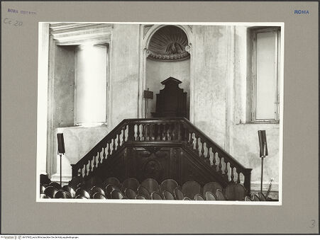 Vorderseite von unbekannt [https://www.deutsche-digitale-bibliothek.de/content/lizenzen/rv-ez/] Santa Maria in VallicellaOratorio di San Filippo NeriSala Borromini - linke Längsseite, Detail: Kanzel, bh107602_recto. Foto: Hutzel, Max.