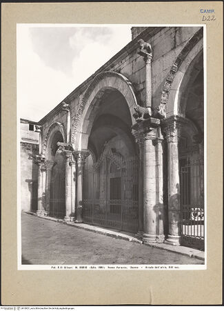 Vorderseite von Alinari [https://www.deutsche-digitale-bibliothek.de/content/lizenzen/rv-ez/] Duomo - Seitenansicht von rechts, bh109321_recto. Foto.