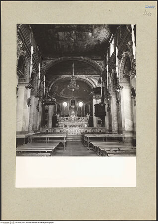 Vorderseite von Bibliotheca Hertziana [https://www.deutsche-digitale-bibliothek.de/content/lizenzen/rv-fz/] Cattedrale - Blick in Richtung Hauptaltar, bh109442_recto. Foto.