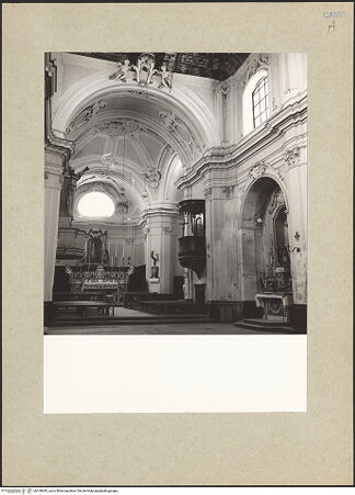 Vorderseite von Bibliotheca Hertziana [https://www.deutsche-digitale-bibliothek.de/content/lizenzen/rv-fz/] San Nicola - Innenansicht, bh109445_recto. Foto.