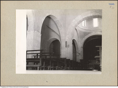 Vorderseite von Bibliotheca Hertziana [https://www.deutsche-digitale-bibliothek.de/content/lizenzen/rv-fz/] Santi Pietro e Paolo - Seitenansicht von Südwesten, bh109448_recto. Foto.