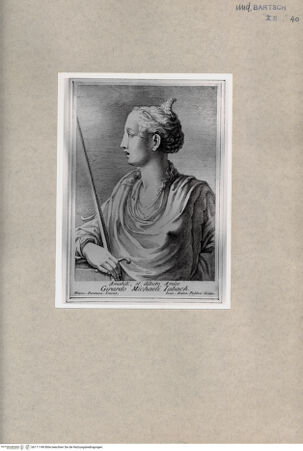 Vorderseite von British Museum [https://www.deutsche-digitale-bibliothek.de/content/lizenzen/rv-ez/] Frau im Profil mit einem Schwert - , bh111149. Foto.