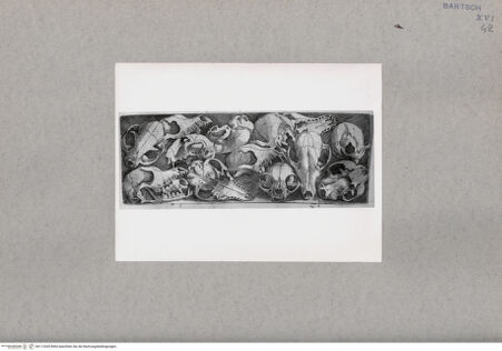 Vorderseite von British Museum [https://www.deutsche-digitale-bibliothek.de/content/lizenzen/rv-ez/] Tierschädel - , bh112420. Foto.