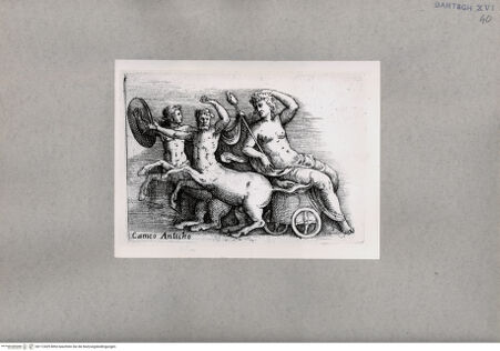 Vorderseite von British Museum [https://www.deutsche-digitale-bibliothek.de/content/lizenzen/rv-ez/] Antike Kamee mit einer Frau, die von Centauren in einer Kutsche gezogen wird - , bh112429. Foto.