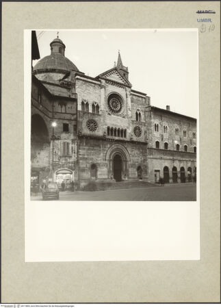 Vorderseite von Getty Research Institute? [https://www.deutsche-digitale-bibliothek.de/content/lizenzen/rv-ez/] San FelicianoSüdwestliche Querhausfassade - Gesamtansicht, von Westen, bh113803_recto. Foto: Hutzel, Max.