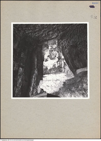 Vorderseite von Bibliotheca Hertziana [https://www.deutsche-digitale-bibliothek.de/content/lizenzen/rv-fz/] VotivfreskenThronender Christus sowie Heilige - Detail (links): Erzengel Michael (?), bh114316_recto. Foto.