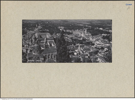 Vorderseite von unbekannt [https://www.deutsche-digitale-bibliothek.de/content/lizenzen/rv-ez/] Stadtansicht, bh117631_recto. Foto.